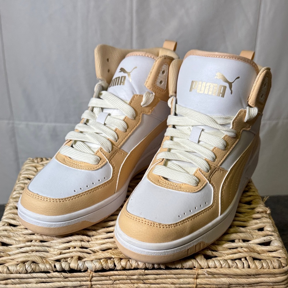 Puma Women’s High-Top‎ Sneakers Beige Cream Size 8W Wide New